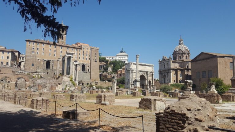 roman forum in rome tips for visiting