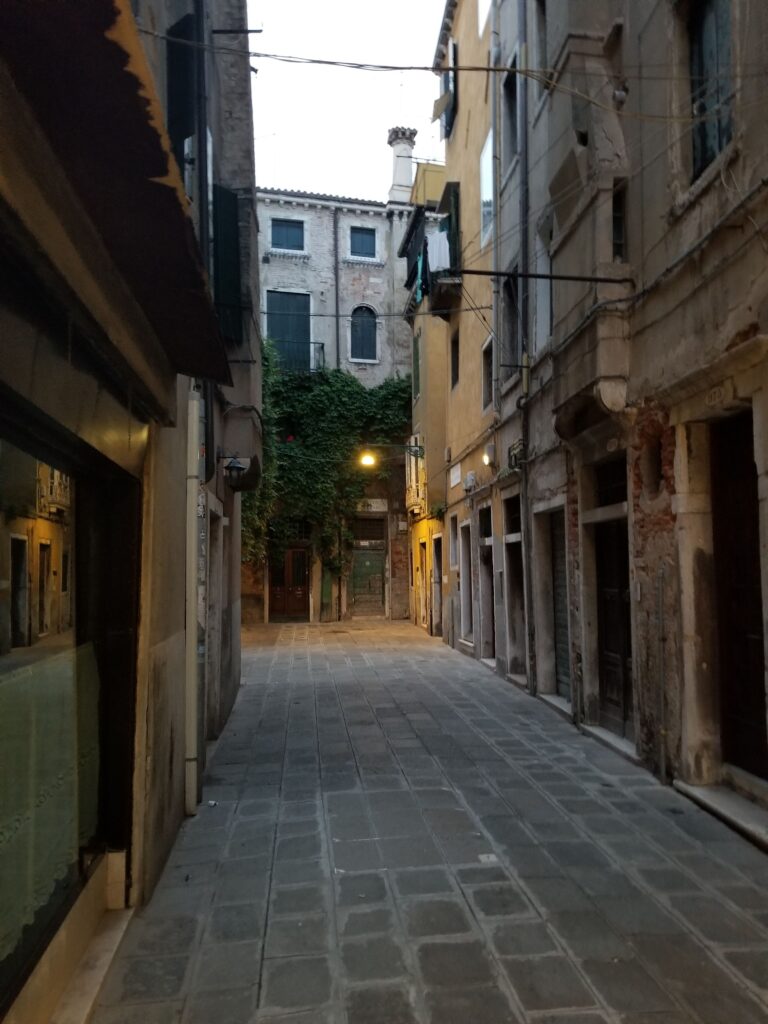 An empty street in Venice. a view that is only observed in the early morning hours!